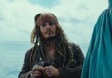 Сцена из фильма Пираты Карибского моря: Мертвецы не рассказывают сказки / Pirates of the Caribbean: Dead Men Tell No Tales (2017) 