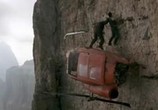 Сцена из фильма Скалолаз / Cliffhanger (1993) Скалолаз