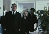 Сцена из фильма Осквернители могил / The Gravedancers (2005) Осквернители могил сцена 3