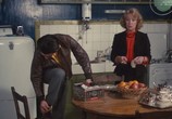 Фильм Комната в городе / Une chambre en ville (1982) - cцена 2