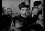 Сцена из фильма Дон Камилло и депутат Пеппоне / Don Camillo e l'on. Peppone (1955) Дон Камилло и депутат Пеппоне сцена 4