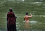 Сцена из фильма Королева реки / River Queen (2005) Королева реки сцена 1