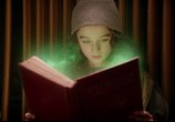 Сцена из фильма Молли Мун и волшебная книга гипноза / Molly Moon and the Incredible Book of Hypnotism (2015) Молли Мун и волшебная книга гипноза сцена 2
