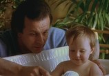 Сцена из фильма Трое мужчин и младенец в люльке / Trois hommes et un couffin (1985) Трое мужчин и младенец в люльке сцена 2