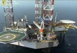 Сцена из фильма National Geographic: Суперсооружения: Нефтевышка-гигант (Буравые установки гиганты) / MegaStructures: Ultimate Oil Rigs (2005) 