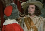 Сцена из фильма Четыре мушкетера Шарло + Четверо против кардинала / Les quatre Charlots mousquetaires + À nous quatre Cardinal (1974) 