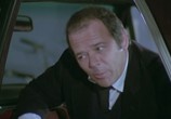 Сцена из фильма Живи как полицейский, умри как мужчина / Uomini si nasce poliziotti si muore (1976) 