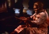Сцена из фильма Бешеные бабушки / Les mémés cannibales (1988) Бешеные бабушки сцена 1