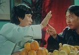 Фильм Грязный тигр, сумасшедшая лягушка / Lao hu tian ji (1978) - cцена 3