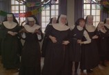 Сцена из фильма Сестричка, действуй 1, 2 / Sister Act 1, 2 (1992) 