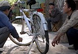 Сцена из фильма Пекинский велосипед / Shiqi sui de dan che (2000) Пекинский велосипед сцена 2