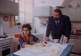 Сцена из фильма Большой человек: Необычная страховка / Big Man: Polizza droga (1988) Большой человек: Необычная страховка сцена 9