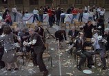 Сцена из фильма Выпускники последнего класса / Les diplômés du dernier rang (1982) Выпускники последнего класса сцена 15