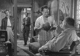 Сцена из фильма Шах носильщику / Échec au porteur (1958) Шах носильщику сцена 2