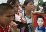 ТВ Нестихийное Бедствие Китая: Слезы Провинции Сычуань / China's Unnatural Disaster: The Tears of Sichuan Province (2012) - cцена 2