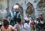 Сцена из фильма Волшебный халат / Sehirli xalat (1964) Волшебный халат сцена 7
