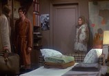 Сцена из фильма Филин и кошечка / The Owl and the Pussycat (1970) 