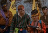 Сцена из фильма Ниндзя серферы / Surf Ninjas (1993) Ниндзя серферы сцена 6