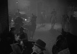 Сцена из фильма Человек на чердаке / Man in the Attic (1953) Человек на чердаке сцена 11