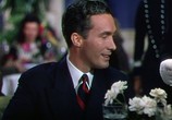 Сцена из фильма Медовый месяц втроем / Thrill of a Romance (1945) 