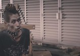 Сцена из фильма Зомби с бисквитной фабрики / Zombi Kilang Biskut (2014) Зомби с бисквитной фабрики сцена 8