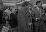 Сцена из фильма Дайте жалобную книгу (1965) Дайте жалобную книгу
