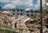Сцена из фильма В погоне за землетрясениями / Chasing Quakes (2017) В погоне за землетрясениями сцена 14