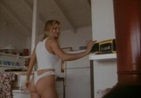 Сцена из фильма Остров Бикини / Bikini Island (1991) Остров Бикини сцена 1