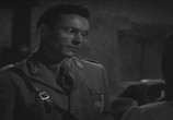Сцена из фильма Человек с крестом / L'uomo dalla croce (1943) 