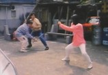 Сцена из фильма Сестра боксёра / Xin long zhong hu dou (1992) Сестра боксёра сцена 3