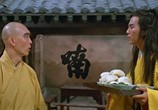 Фильм Принц Шаолиня / Shaolin chuan ren (Shaolin Prince) (1983) - cцена 2