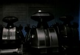 Сцена из фильма Роботы - убийцы / Chopping Mall (1986) Роботы - убийцы сцена 2