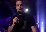 Сцена из фильма Robbie Williams - BBC Radio 2 (2016) Robbie Williams - BBC Radio 2 сцена 10