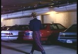 Сцена из фильма Розы мертвы / Acting on Impulse (1993) Розы мертвы сцена 1