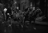 Сцена из фильма Человек на чердаке / Man in the Attic (1953) Человек на чердаке сцена 16