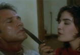 Сцена из фильма Дьявольский мед / Il miele del diavolo (1986) Дьявольский мед сцена 3