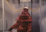 Сцена из фильма Голый космос / The Creature Wasn't Nice (1983) Голый космос сцена 6