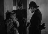 Сцена из фильма Человек на чердаке / Man in the Attic (1953) Человек на чердаке сцена 1