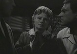 Сцена из фильма Мост перейти нельзя (1960) Мост перейти нельзя сцена 3