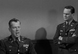 Сцена из фильма Дыба / The Rack (1956) 