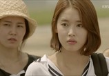 Сцена из фильма Потомки солнца / Taeyangui hooye (2016) Потомки солнца сцена 1