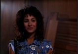 Фильм Курочки-байкеры в городе зомби / Chopper Chicks in Zombietown (1989) - cцена 3