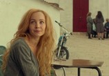 Сцена из фильма Тюльпаны: любовь, честь и велосипед / Tulipani: Liefde, Eer en een Fiets (2017) Тюльпаны: любовь, честь и велосипед сцена 4