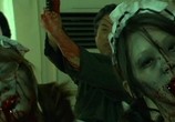 Сцена из фильма Рика: Охотница на зомби / Saikyô heiki joshikôsei: Rika - zonbi hantâ vs saikyô zonbi Gurorian (2008) Рика: Охотница на зомби сцена 2