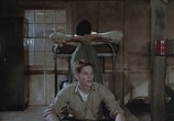 Сцена из фильма Неудачники / Streamers (1983) Неудачники сцена 1
