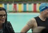 Сцена из фильма Плавая с мужиками / Swimming with Men (2018) Плавая с мужиками сцена 7