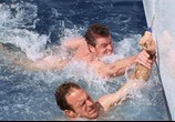 Сцена из фильма Дрейф / Open Water 2: Adrift (2006) Дрейф