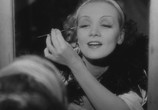 Фильм Белокурая Венера / Blonde Venus (1932) - cцена 2