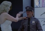 Сцена из фильма Я люблю мужчину в униформе / I Love a Man in Uniform (1993) Я люблю мужчину в униформе сцена 7